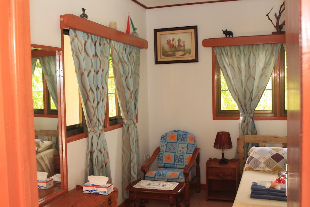 Veronic Self-Catering Guest House La Digue Bilik gambar