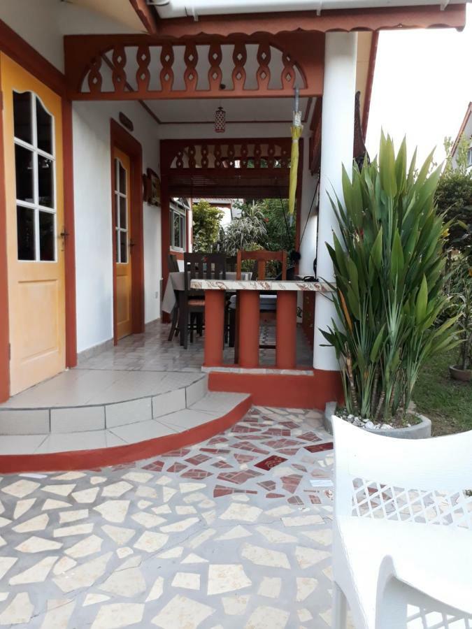 Veronic Self-Catering Guest House La Digue Luaran gambar