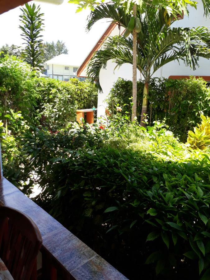 Veronic Self-Catering Guest House La Digue Luaran gambar